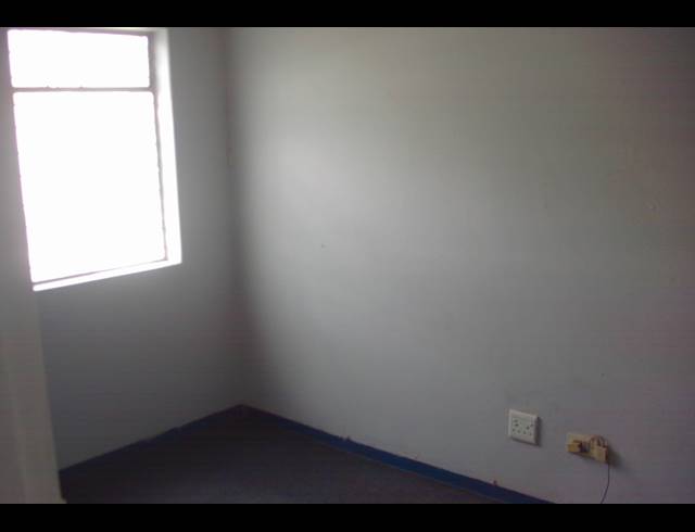 Warehouse property to rent in ANDERBOLT